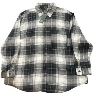 Wild Fable Monochrome Plaid Button Down Shirt